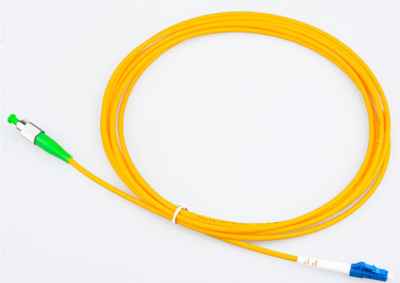 LWL simplex FC APC 8°/ LC 9/125µ Patchkabel